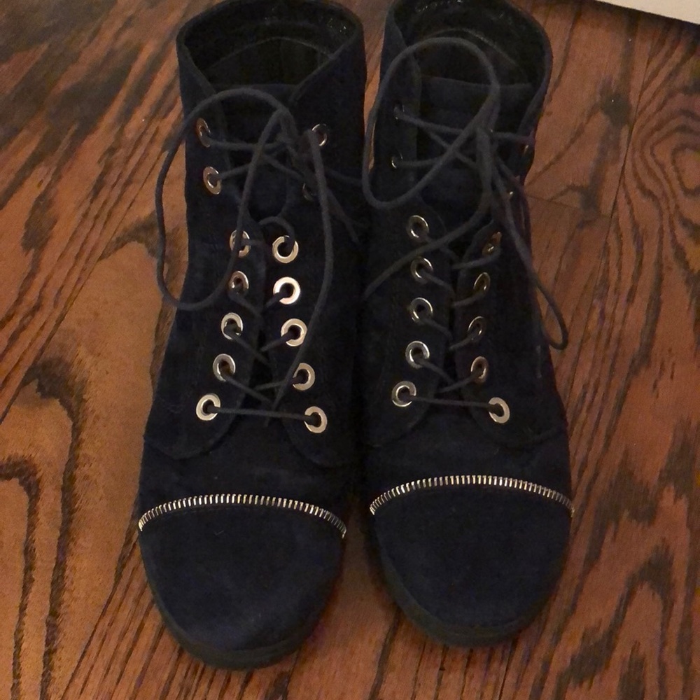 Stuart Weitzman sneakers - Picture 4 of 4
